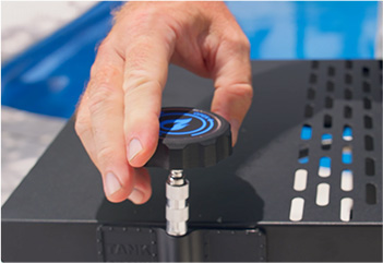 Handy Grill Tank Crank easy to use and turn